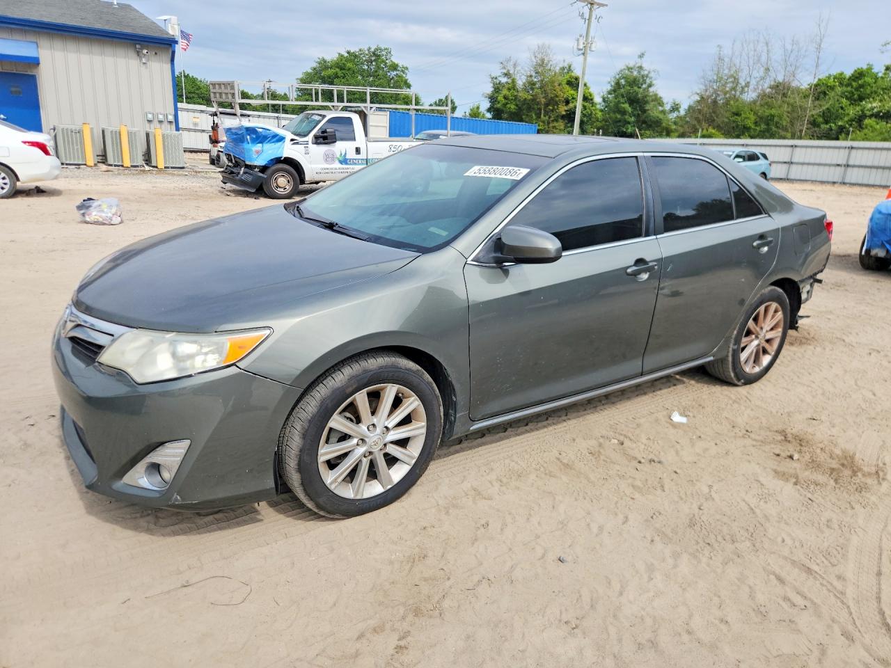 Salvage Toyota Camry Image