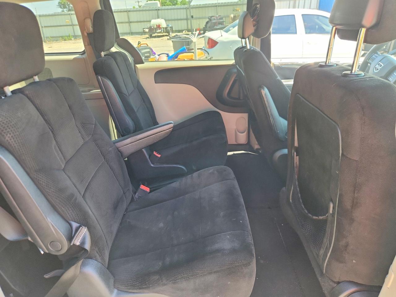 Dodge Caravan Sxt