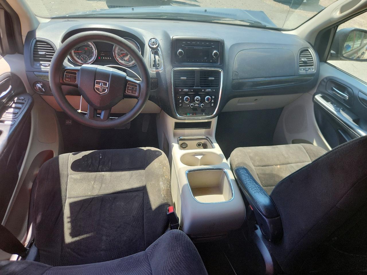 Dodge Caravan Sxt