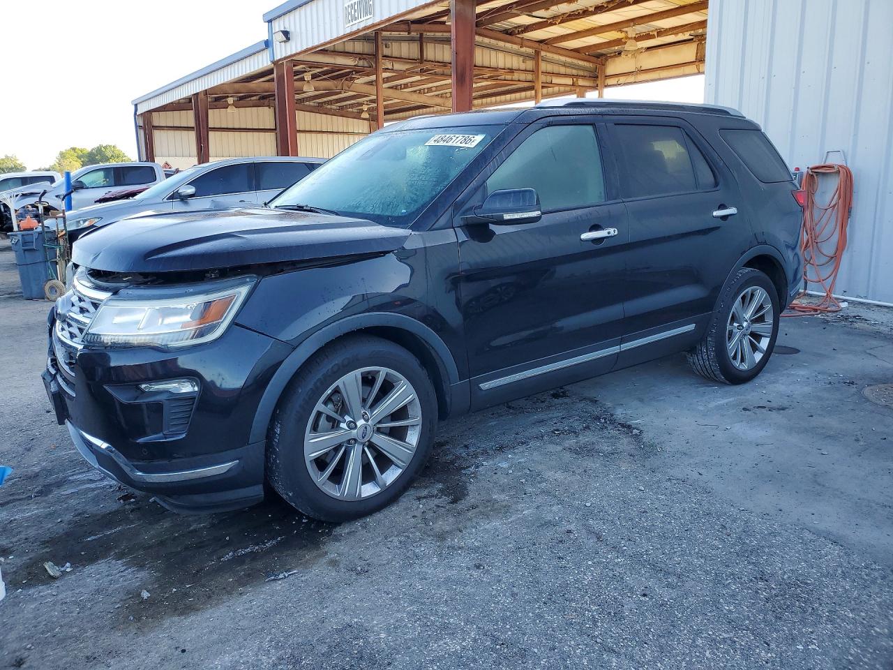Salvage Ford Explorer Image
