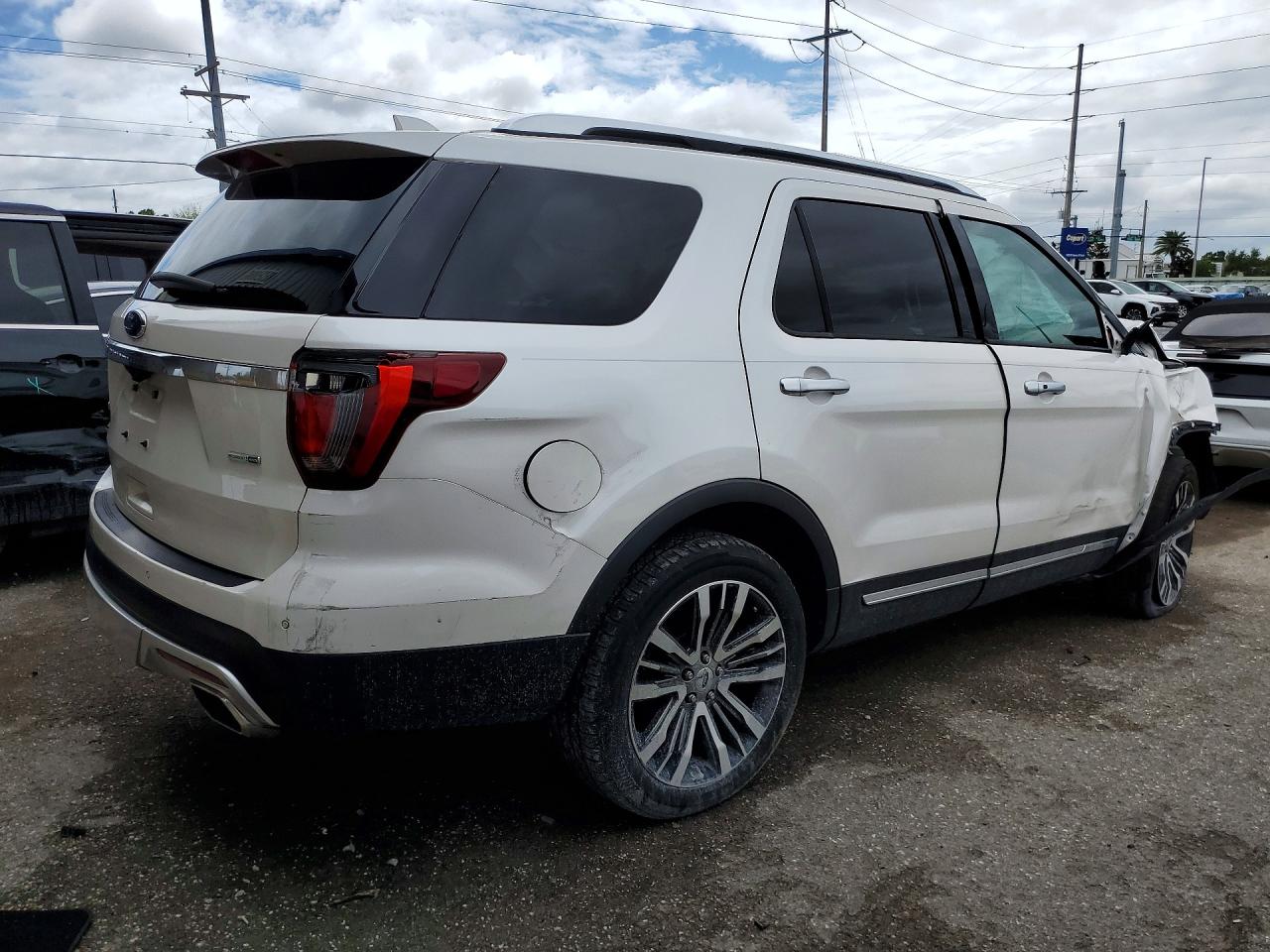 Ford Explorer Platinum