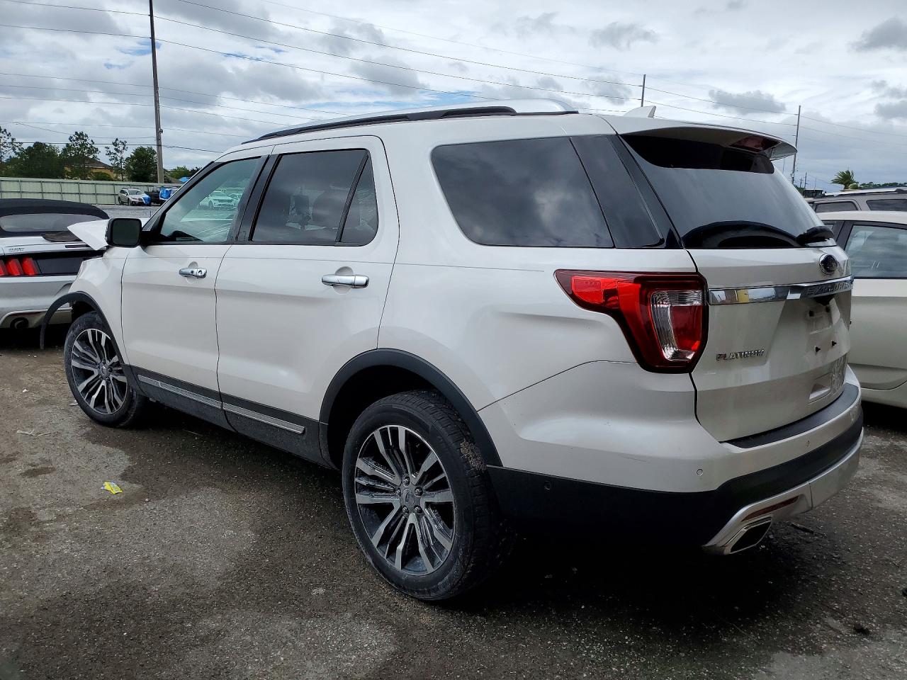 Ford Explorer Platinum
