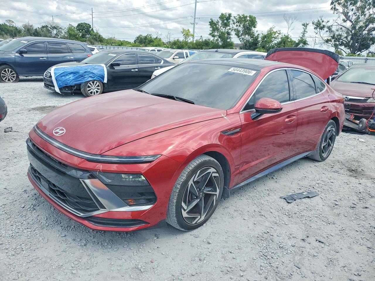 Salvage Hyundai SONATA Image