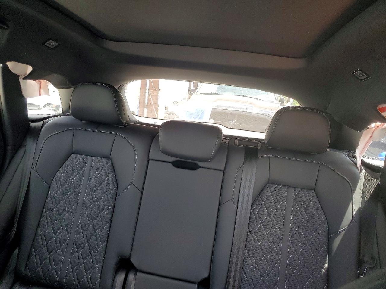 Audi Sq Premium Plus