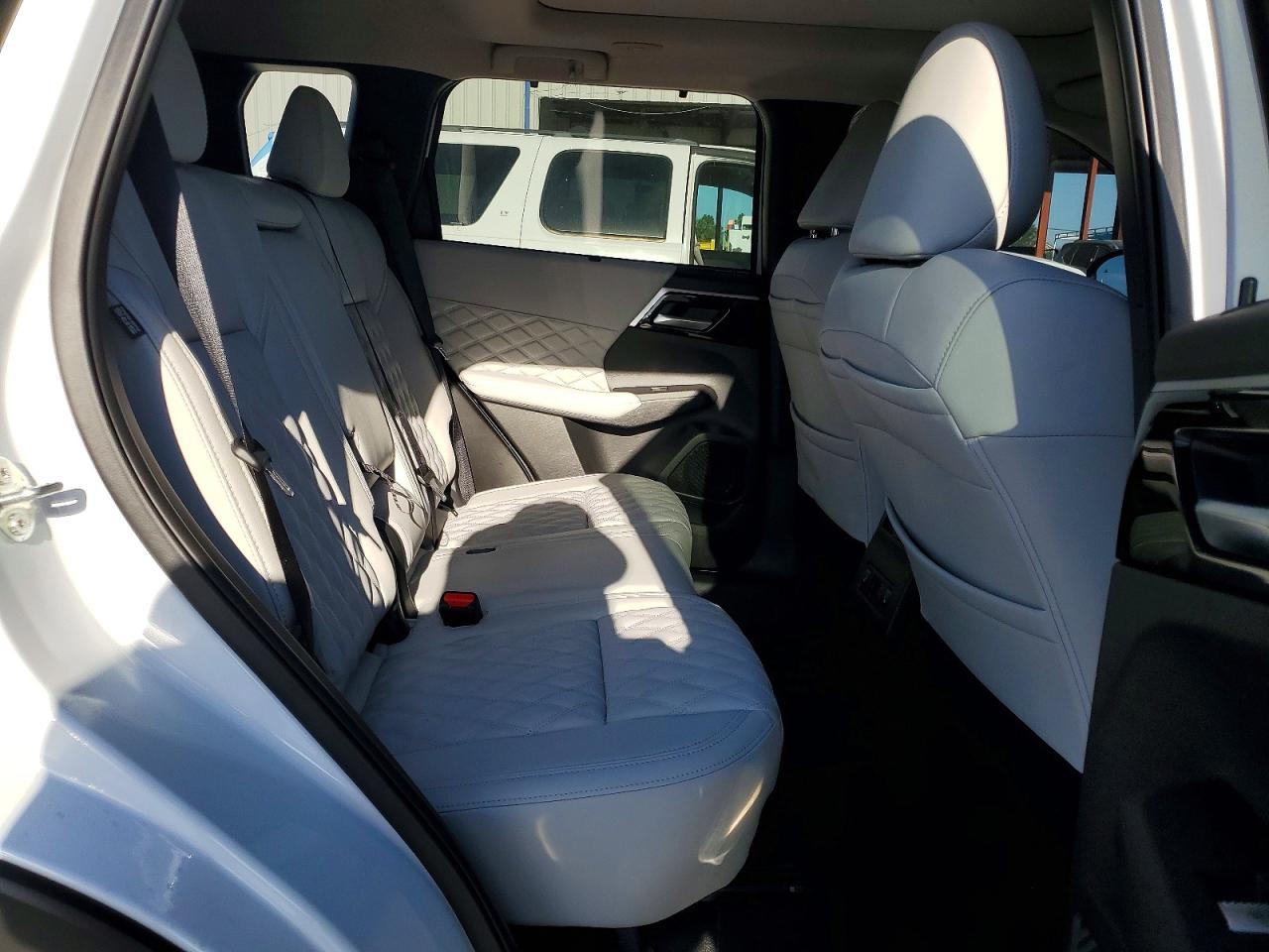 Mitsubishi Outlander Sel