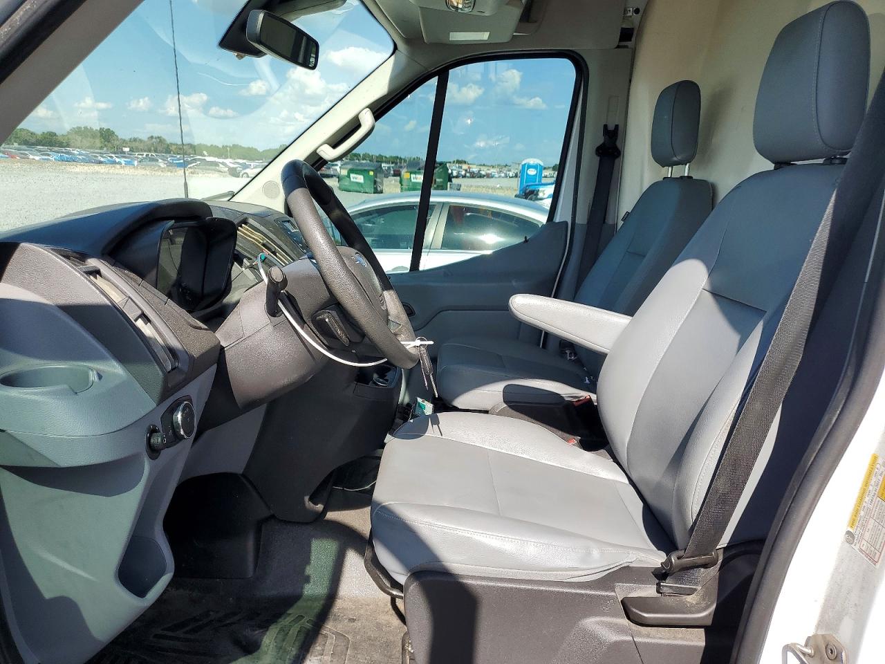 Ford Transit T-250