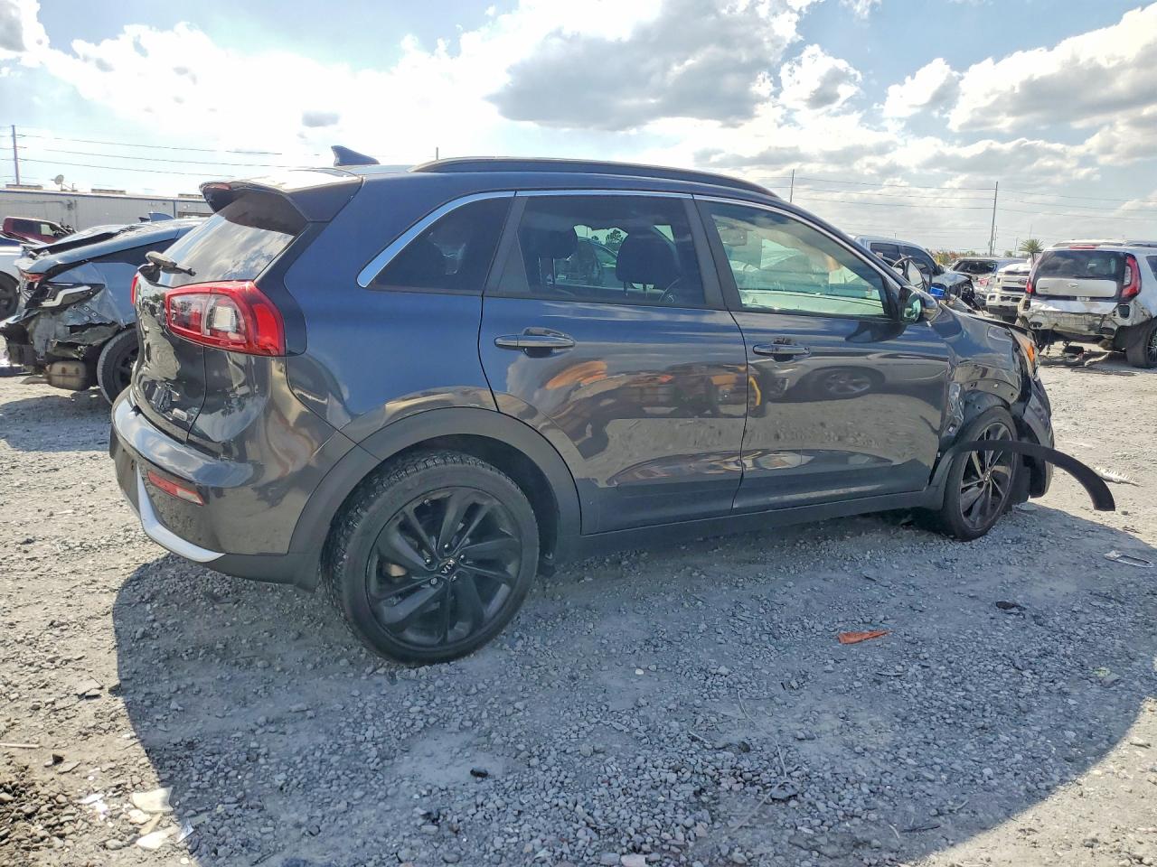 Kia Niro Ex