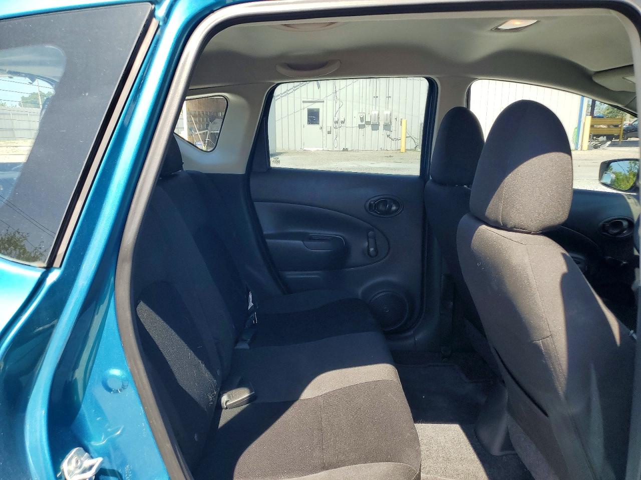 Nissan Versa S Plus
