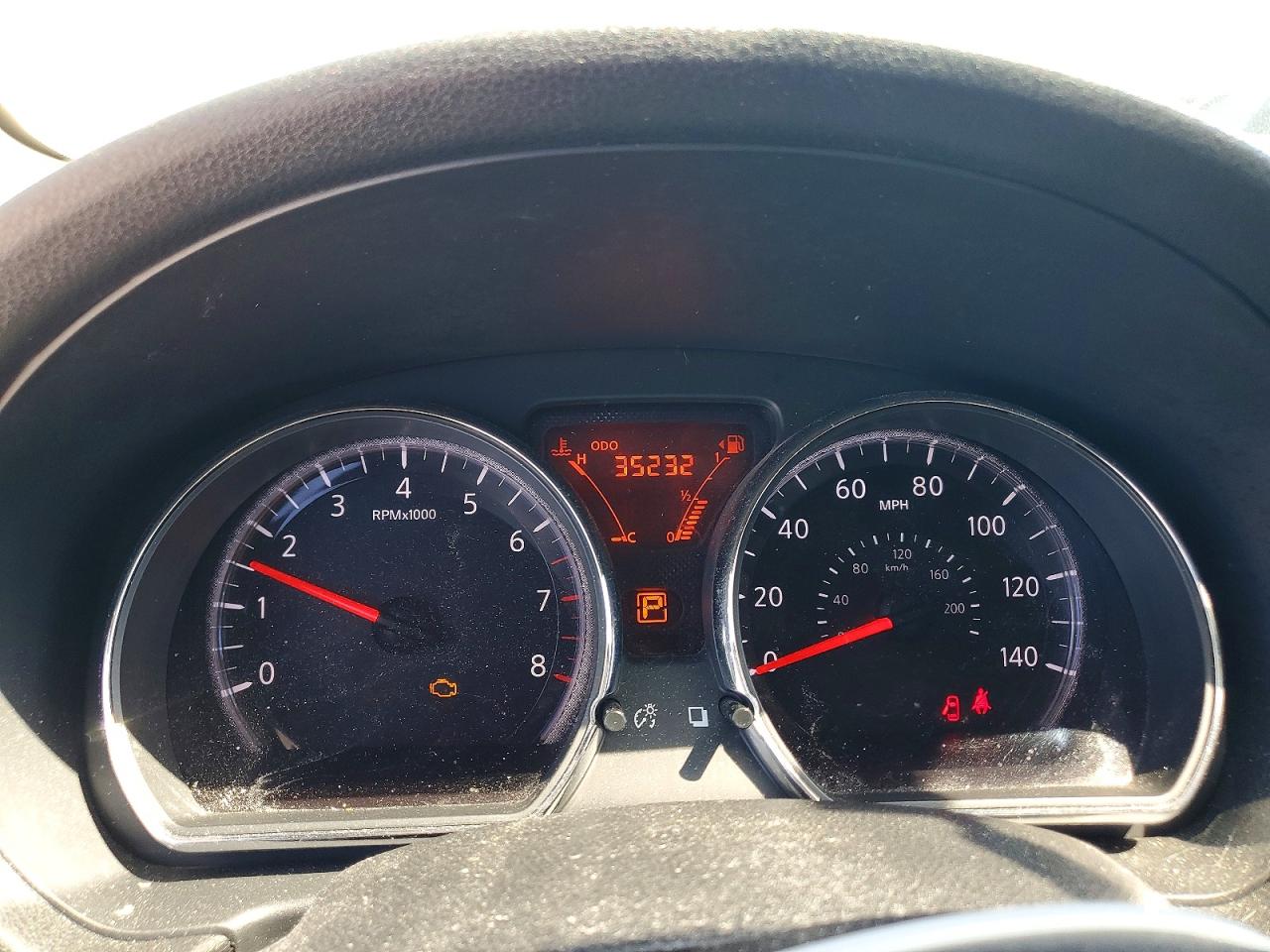 Nissan Versa S Plus