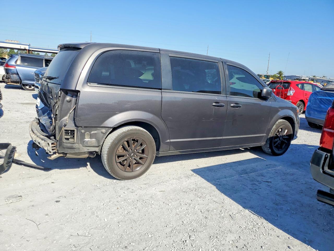 Dodge Caravan Gt