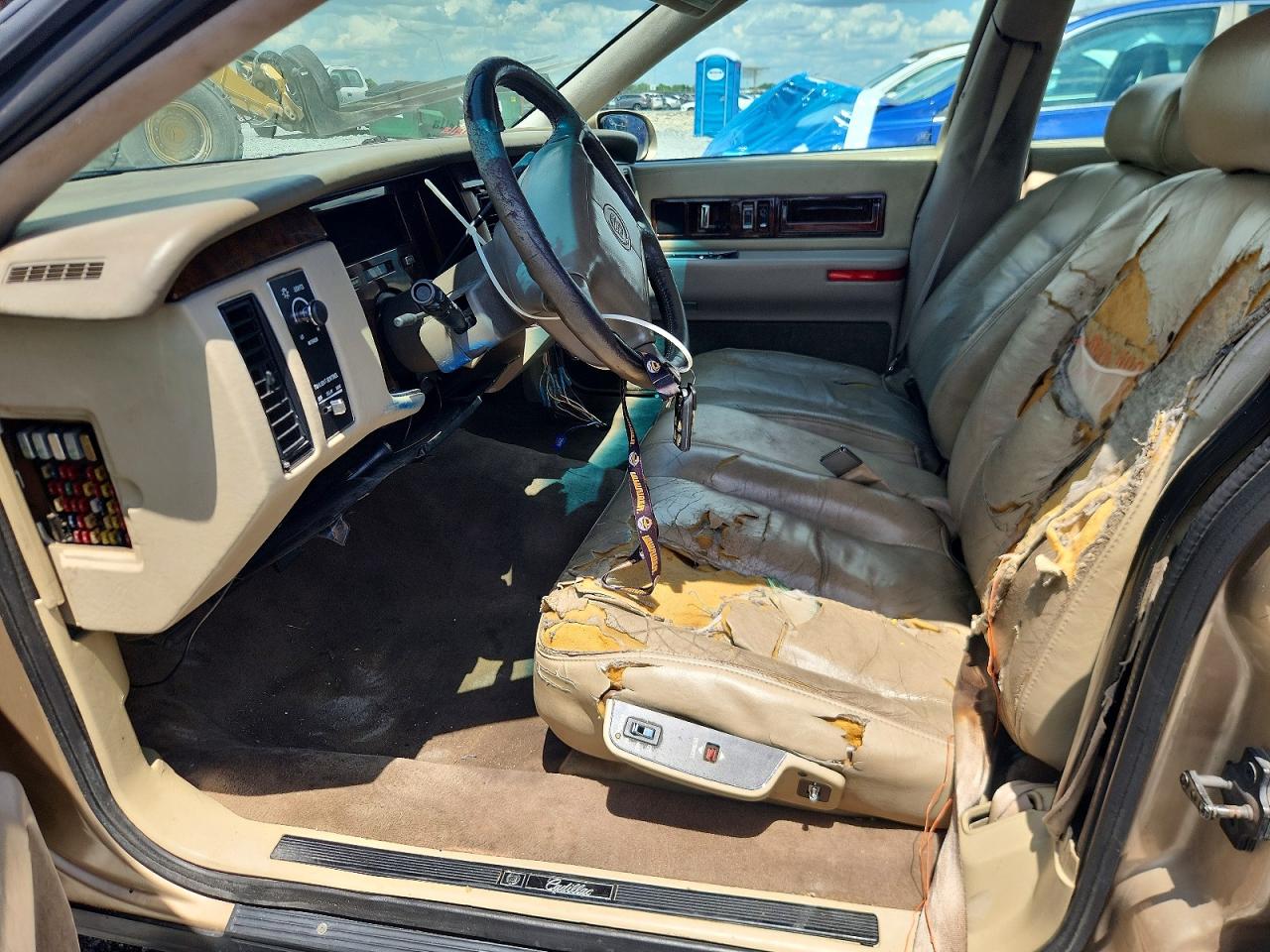 Cadillac Fleetwood Base