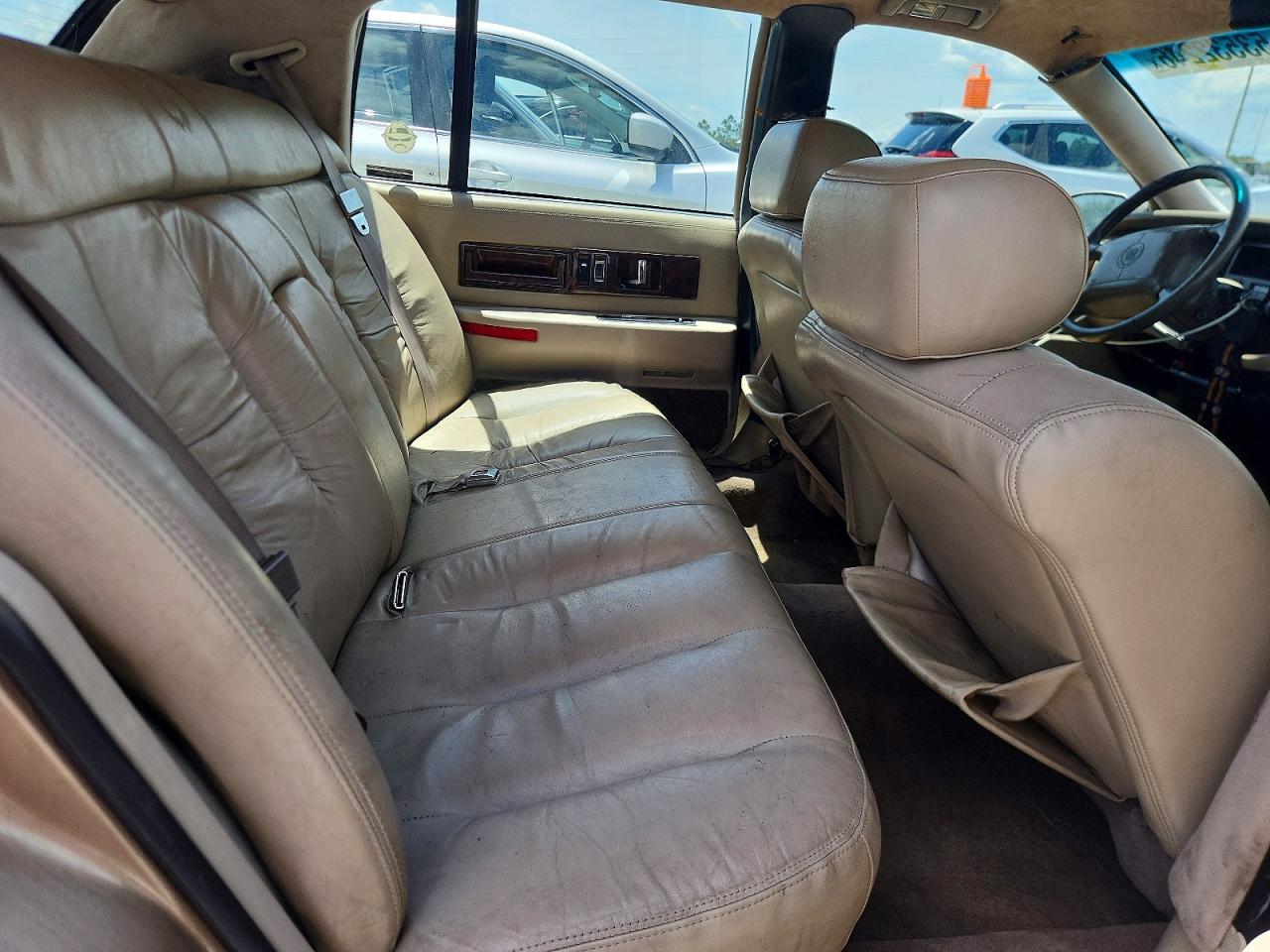 Cadillac Fleetwood Base