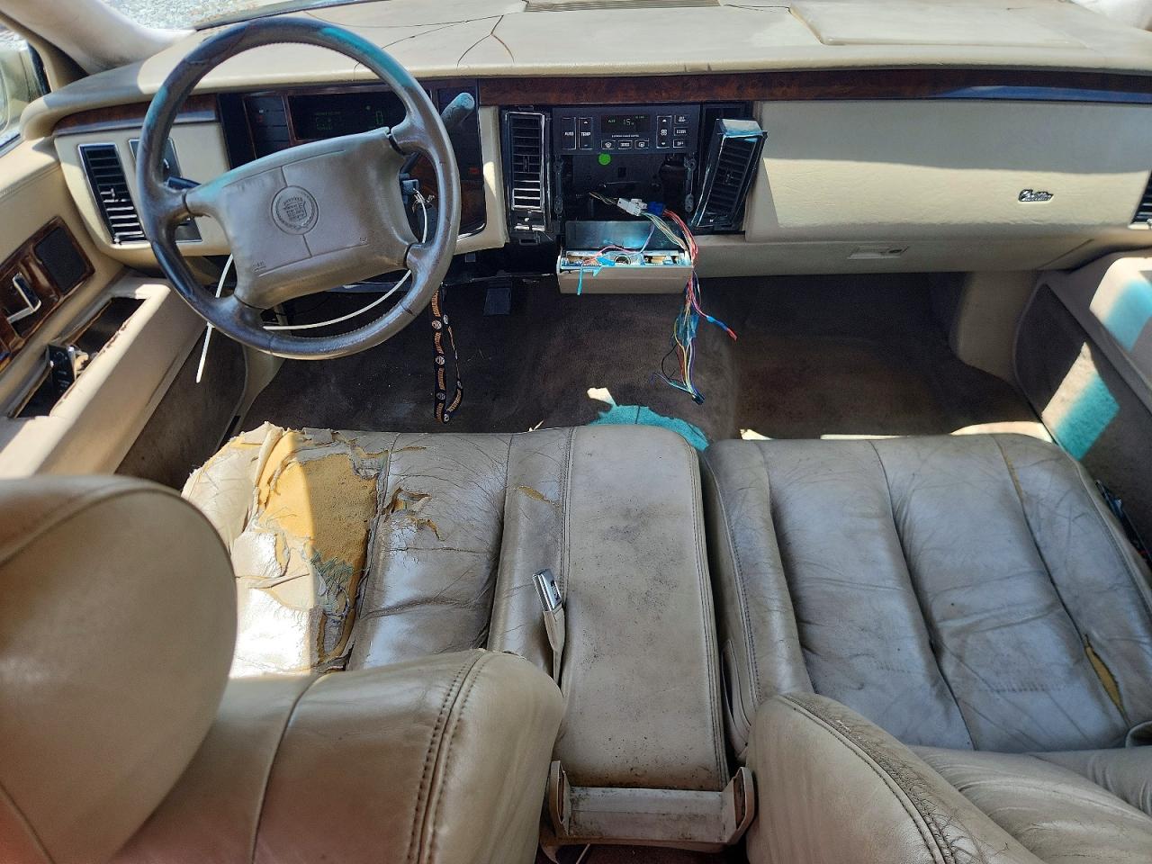 Cadillac Fleetwood Base