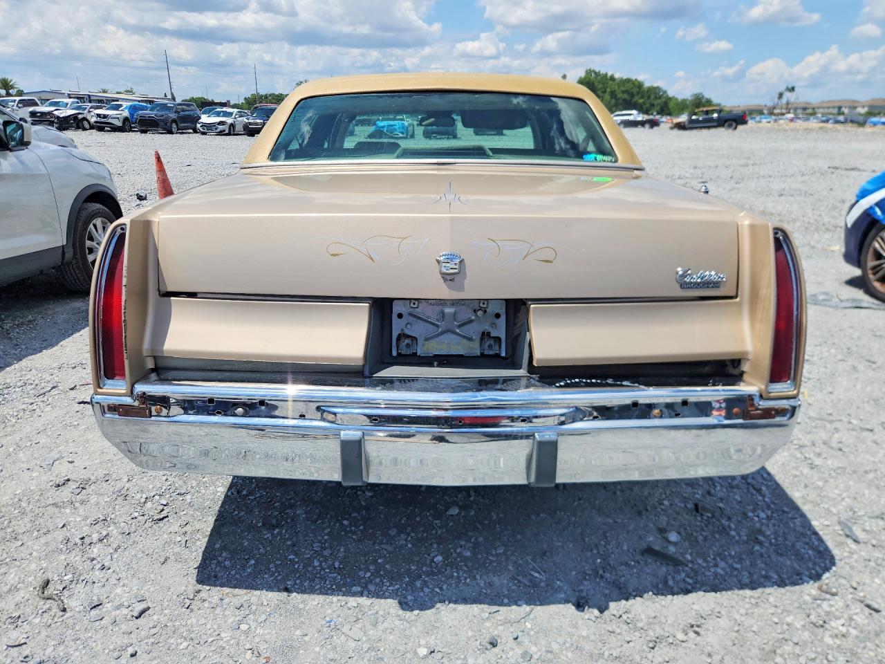 Cadillac Fleetwood Base