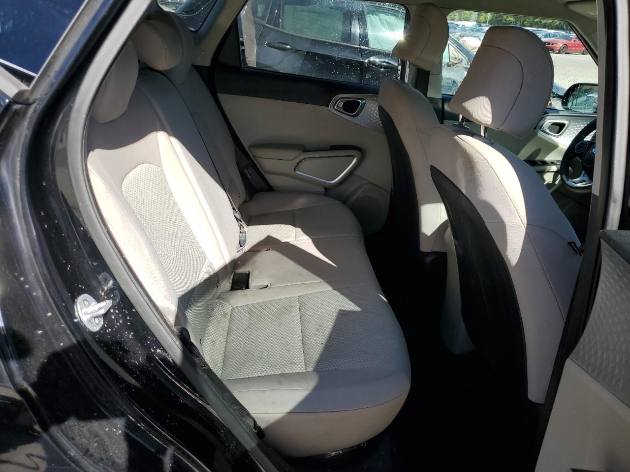 Kia Soul Lx