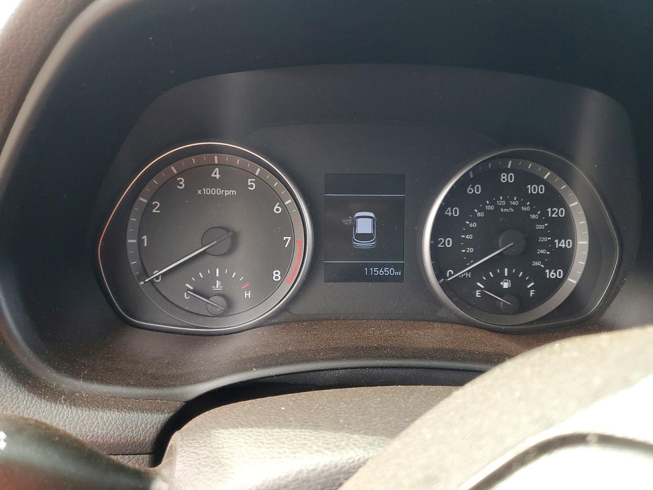 Hyundai ELANTRA Base