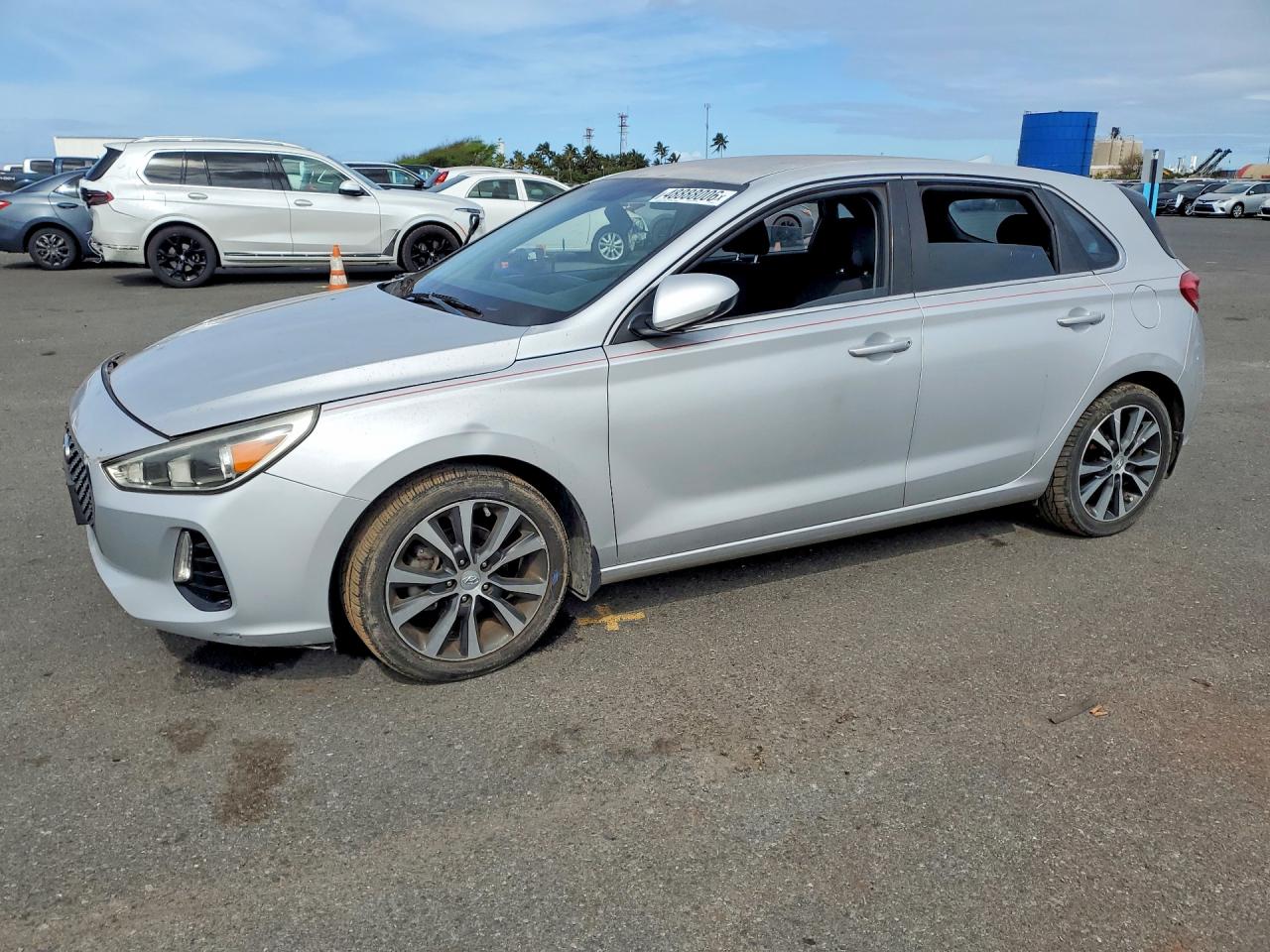 Salvage Hyundai ELANTRA Image