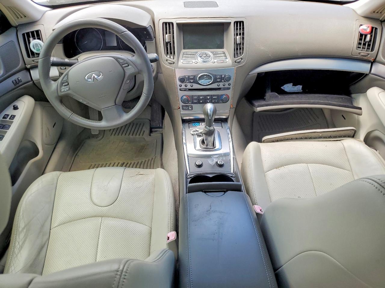 INFINITI G37 Journey