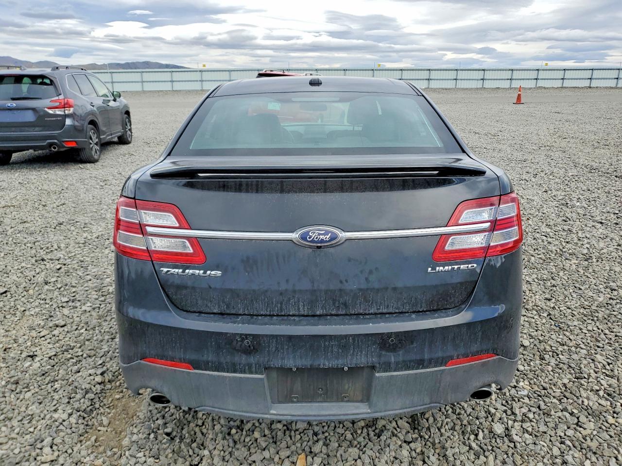 Ford Taurus Limited