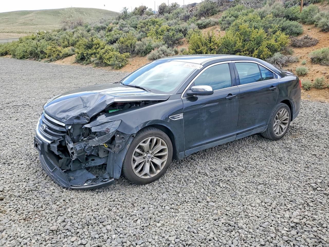 Salvage Ford Taurus Image
