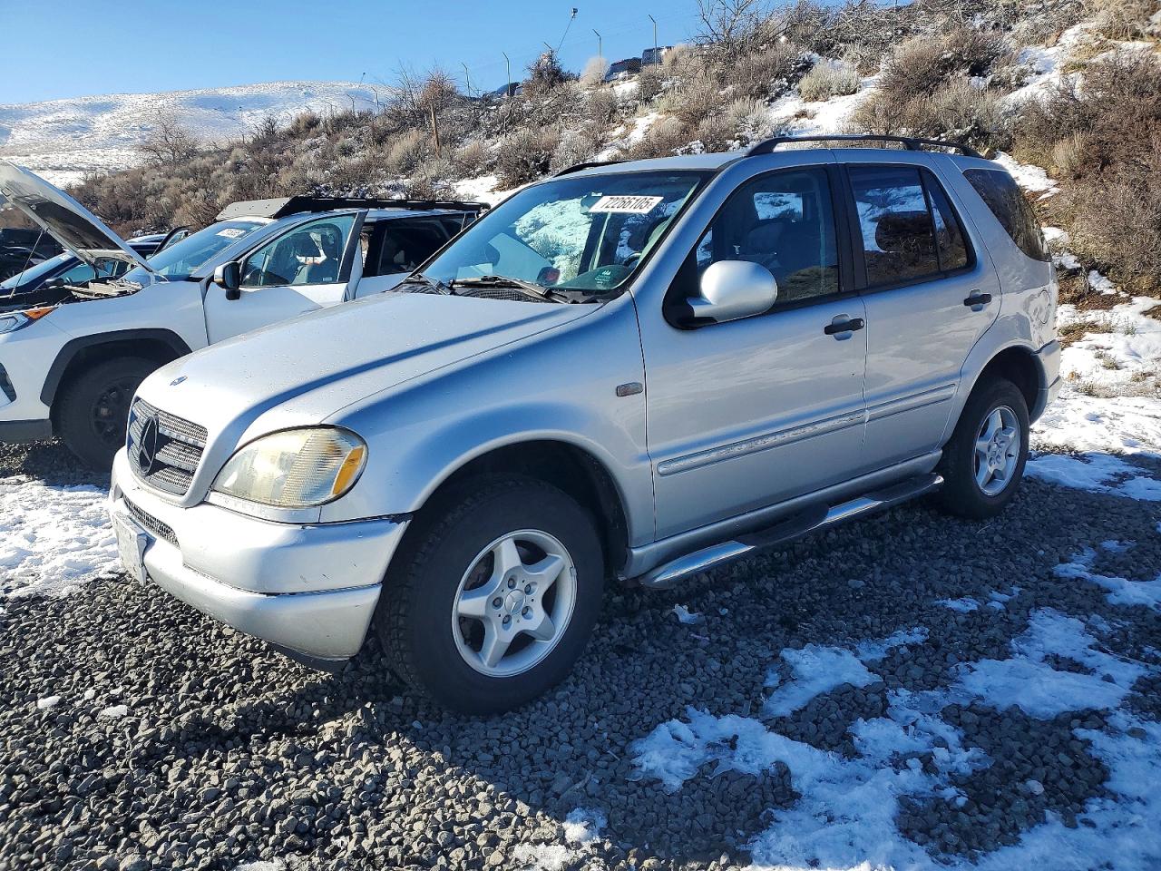 Salvage Mercedes-Benz M-Class Image