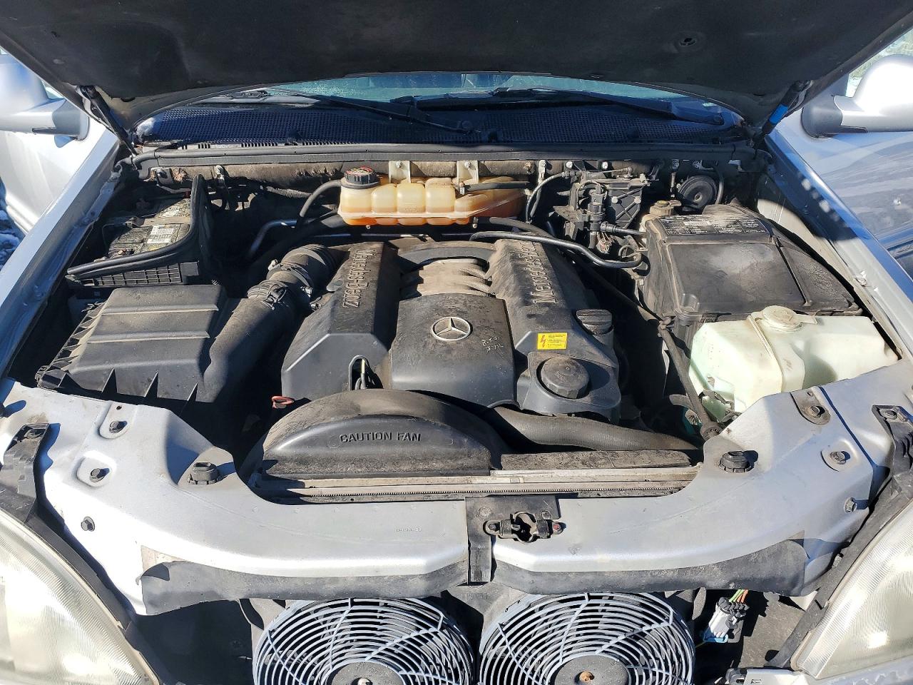 Mercedes-Benz M-Class 320