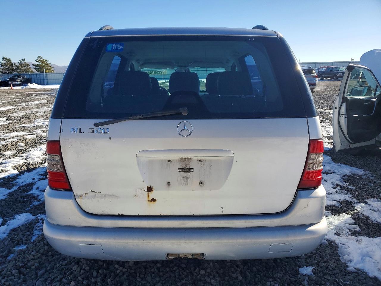 Mercedes-Benz M-Class 320