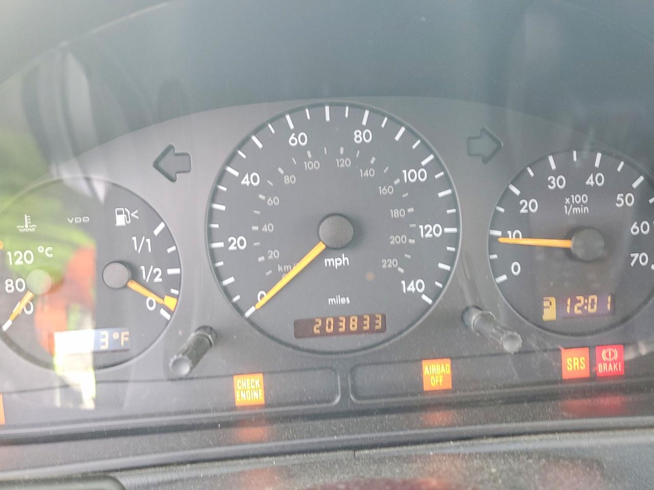 Mercedes-Benz M-Class 320