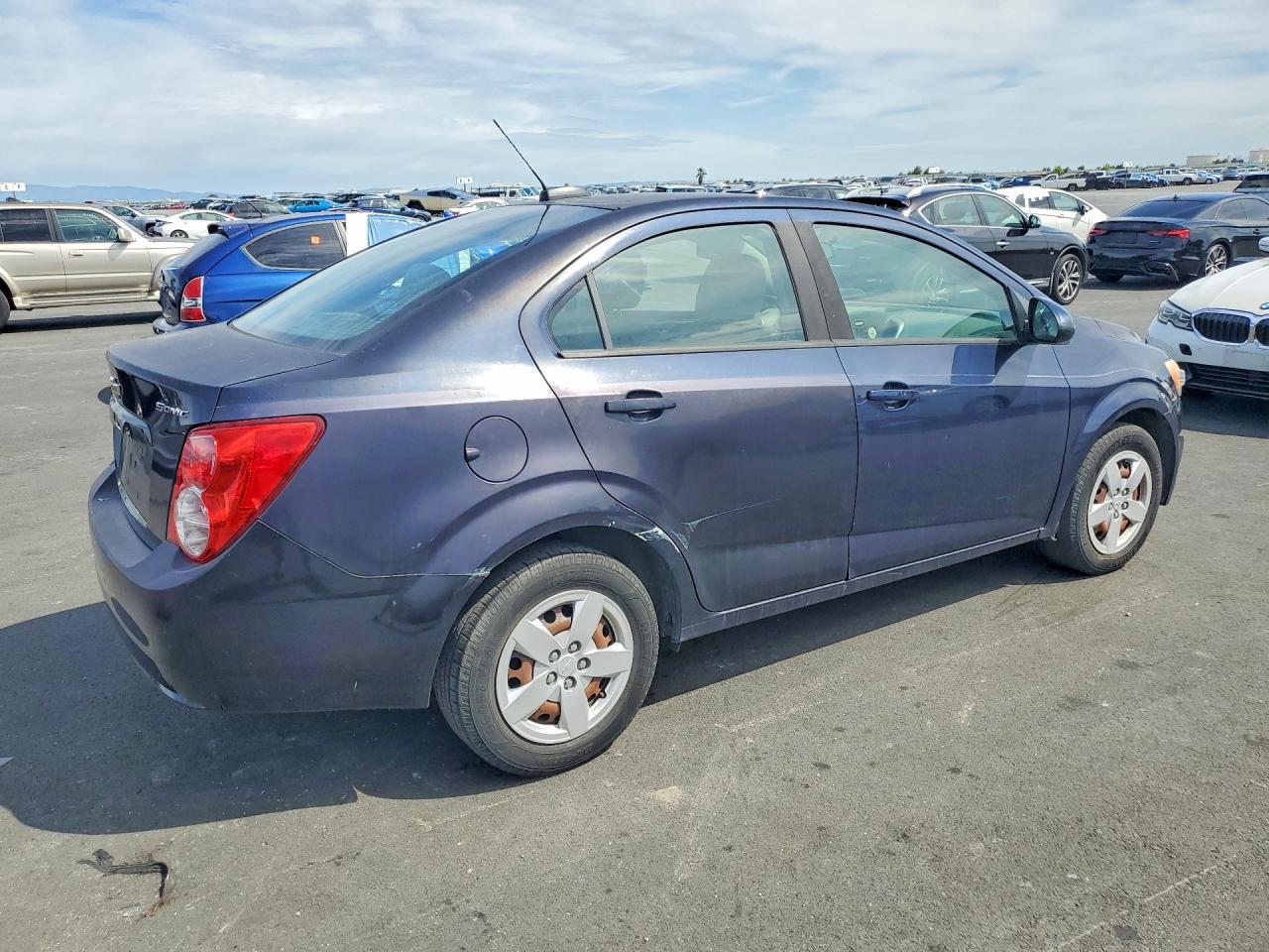 Chevrolet Sonic Ls