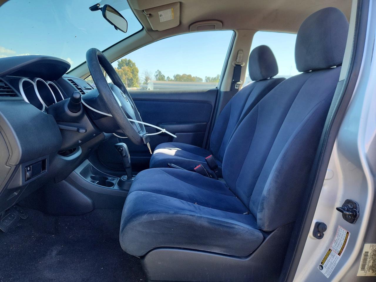 Nissan Versa 1.6 Base