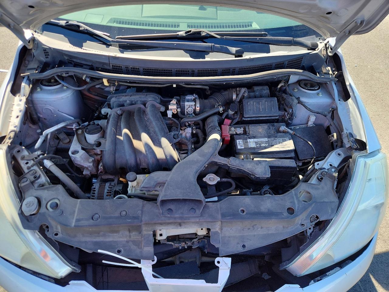 Nissan Versa 1.6 Base
