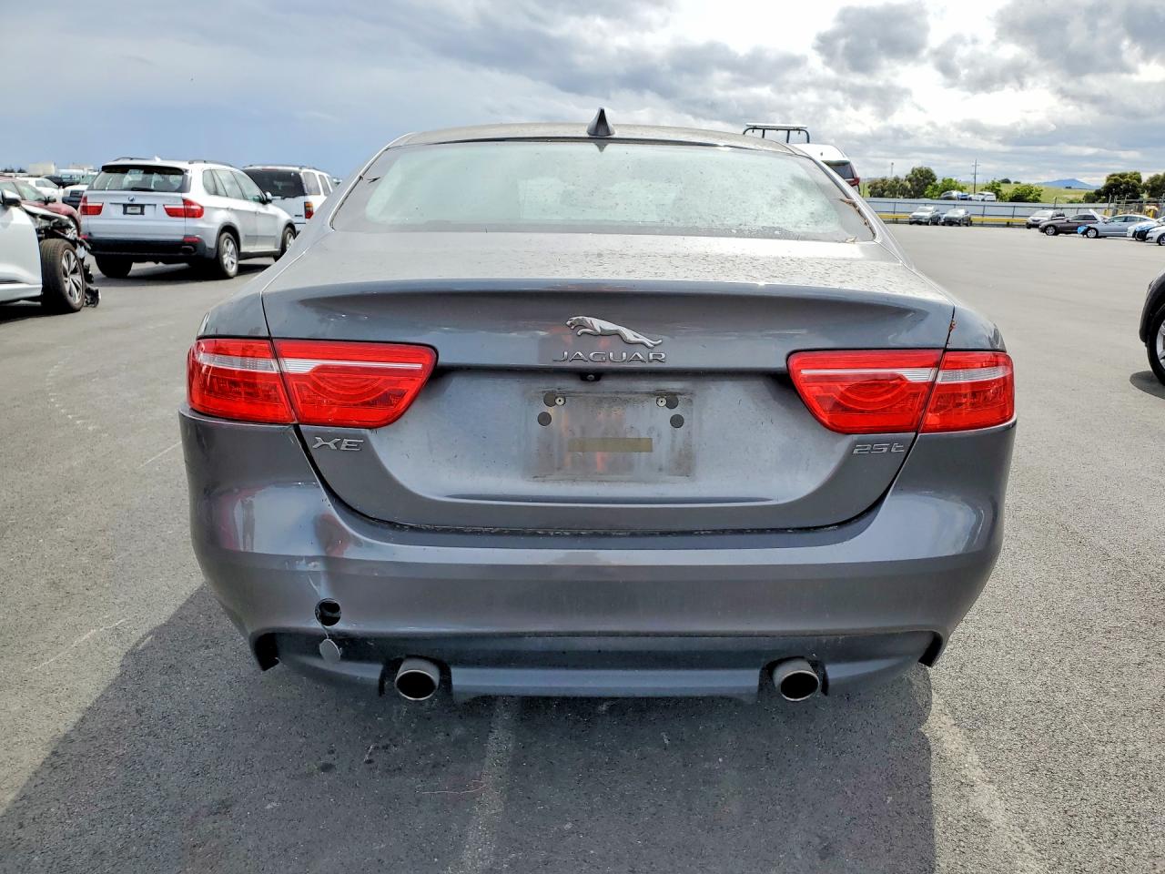 Jaguar XE Prestige