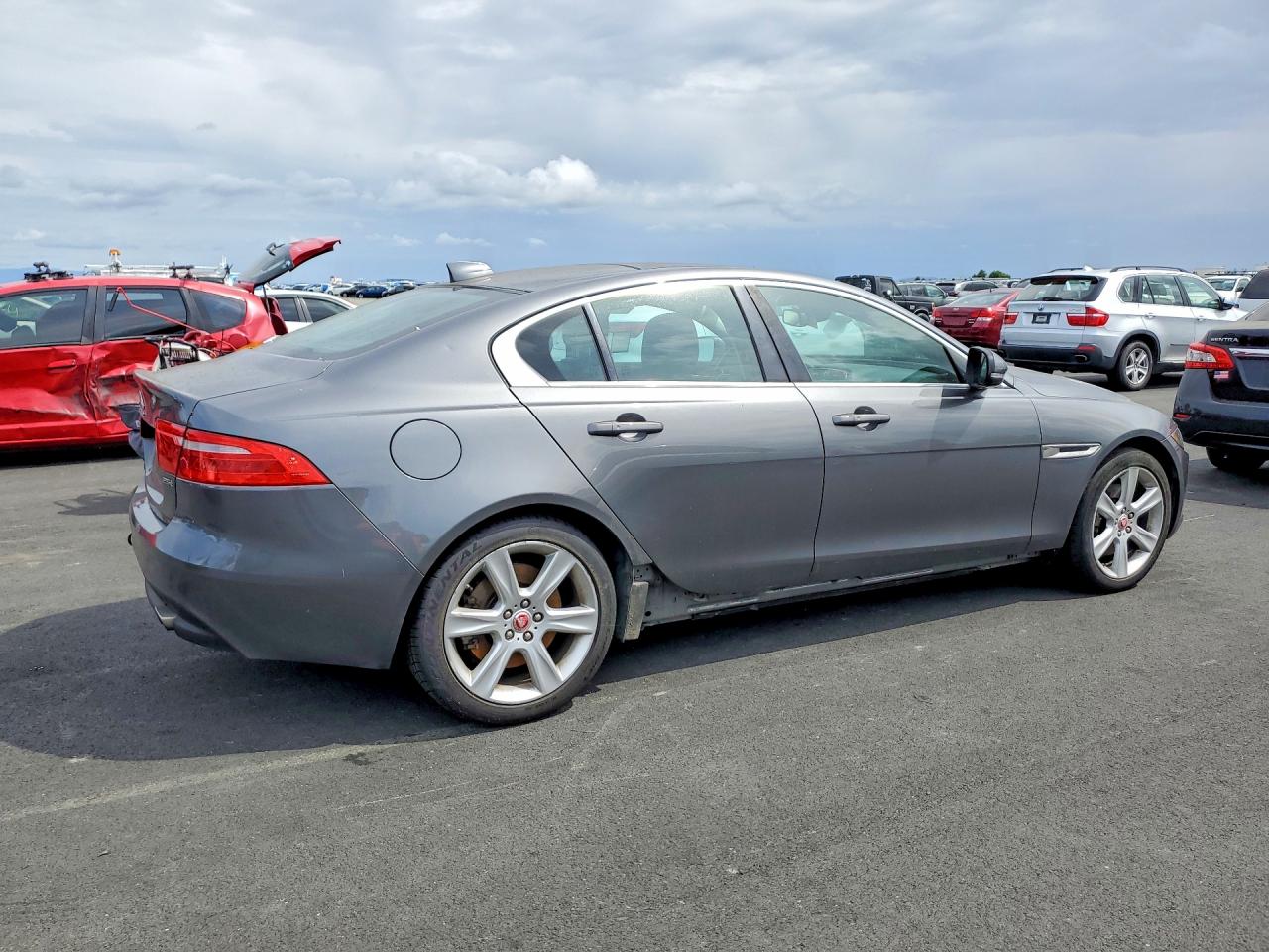 Jaguar XE Prestige