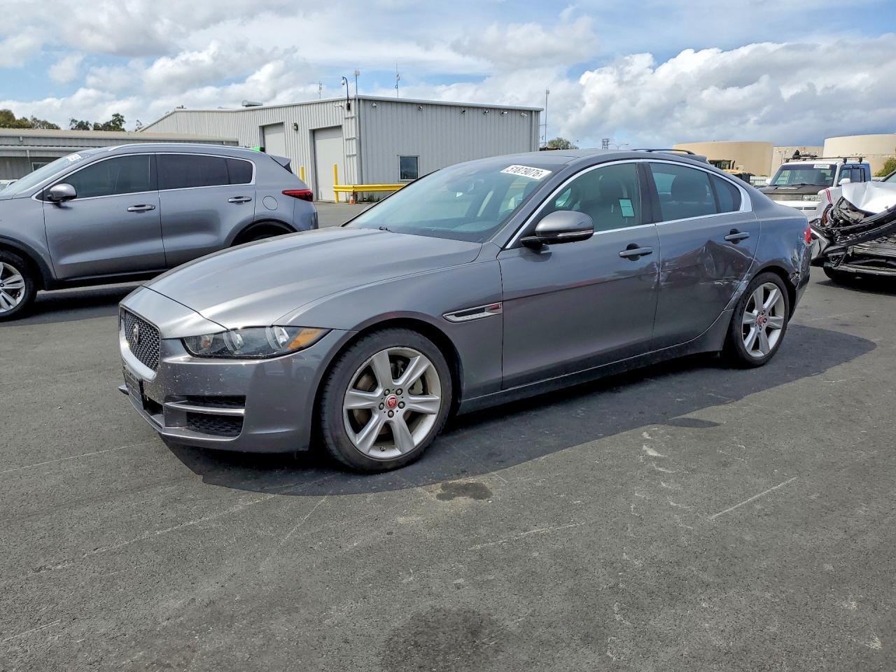 Jaguar XE Prestige