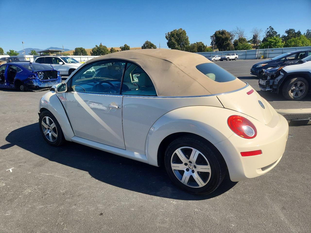 Volkswagen Beetle Convertible Option Package 1