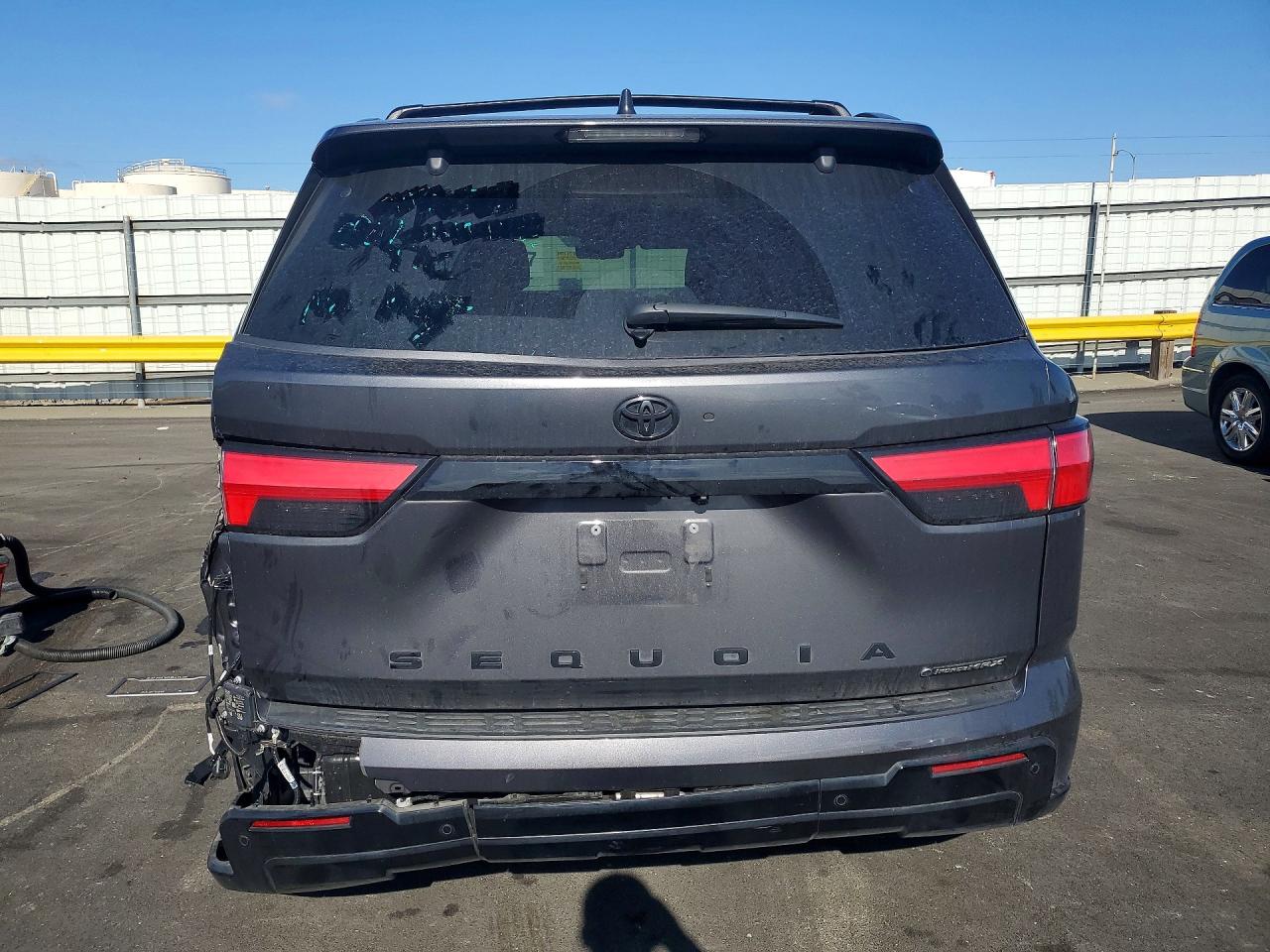 Toyota Sequoia Platinum