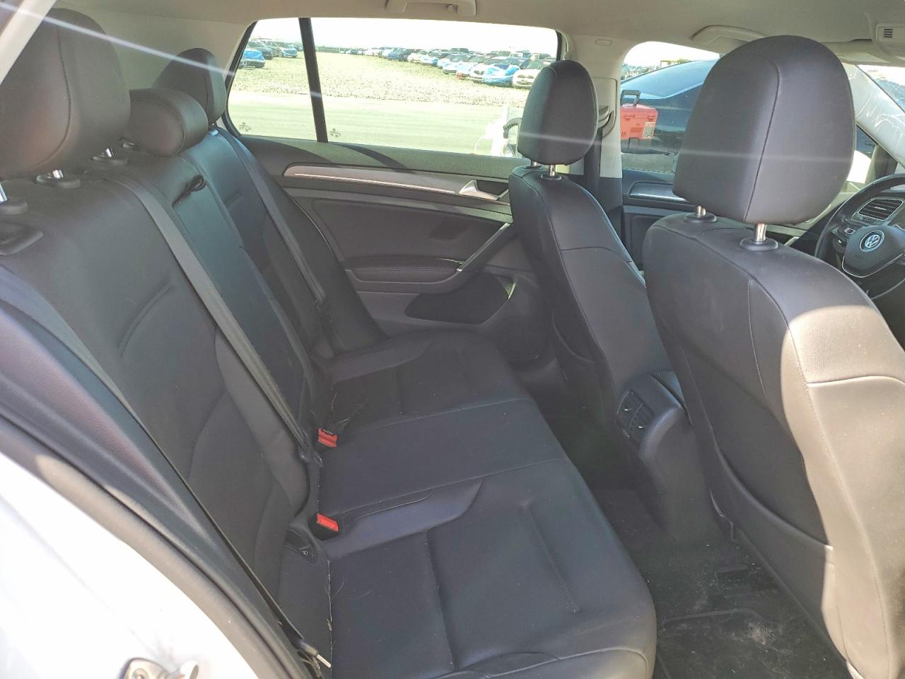 Volkswagen Golf Sel Premium