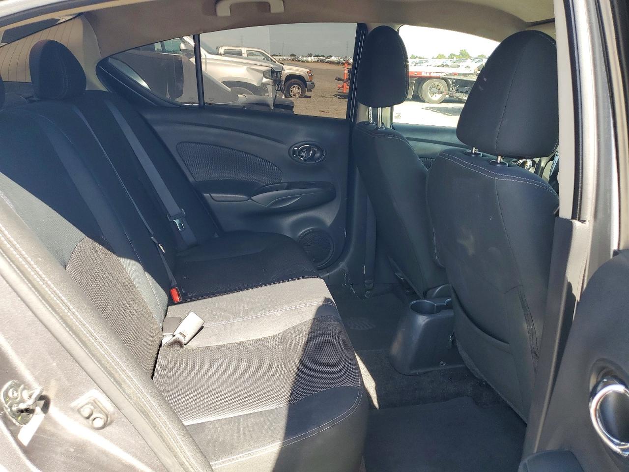 Nissan Versa 1.6 Sv