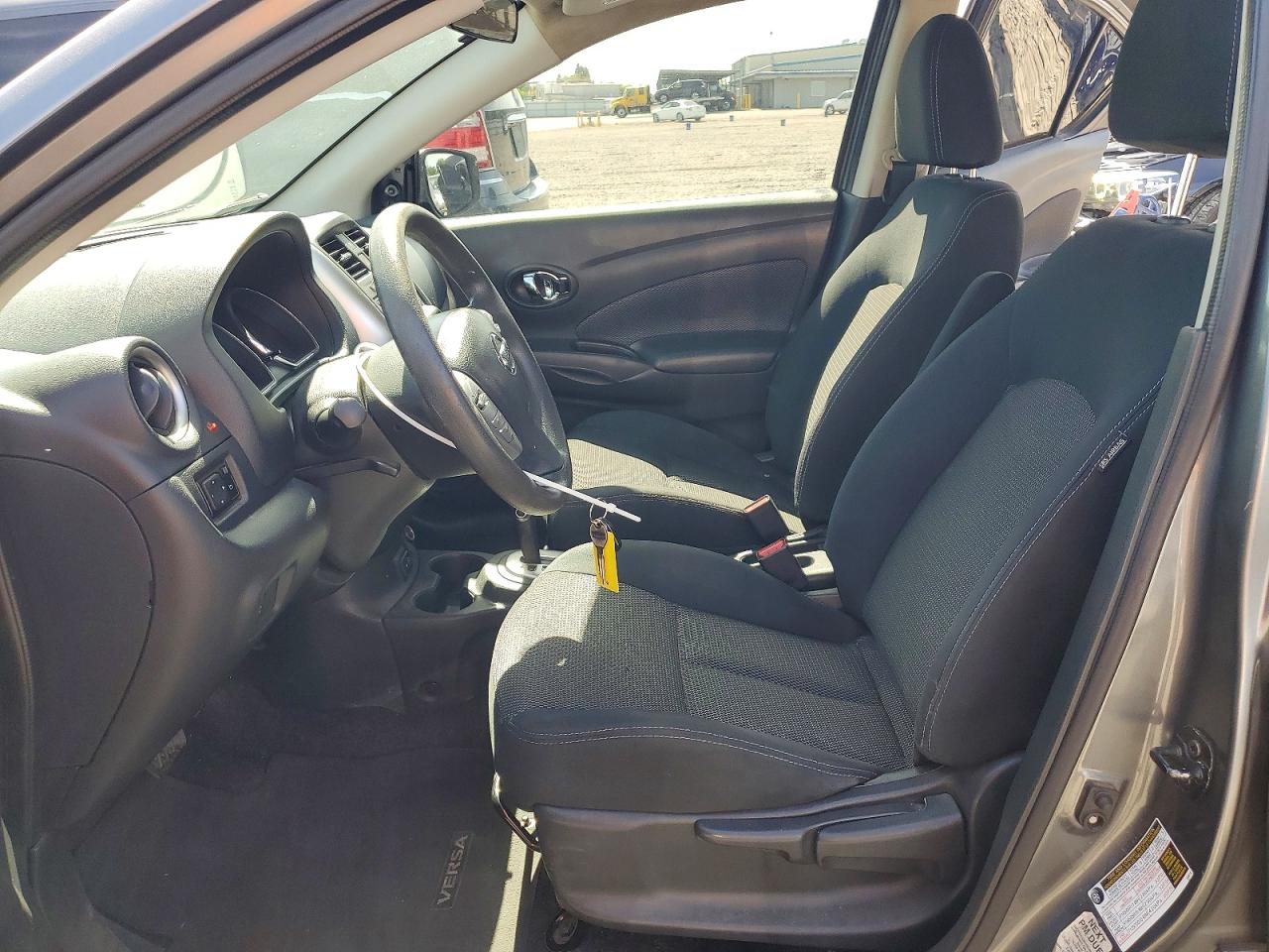 Nissan Versa 1.6 Sv
