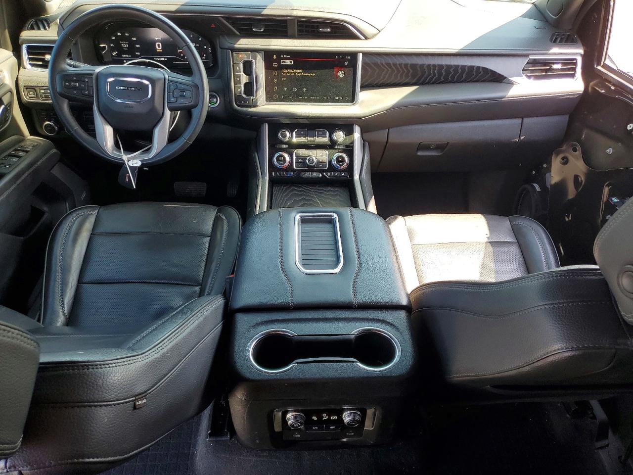 GMC Yukon Denali