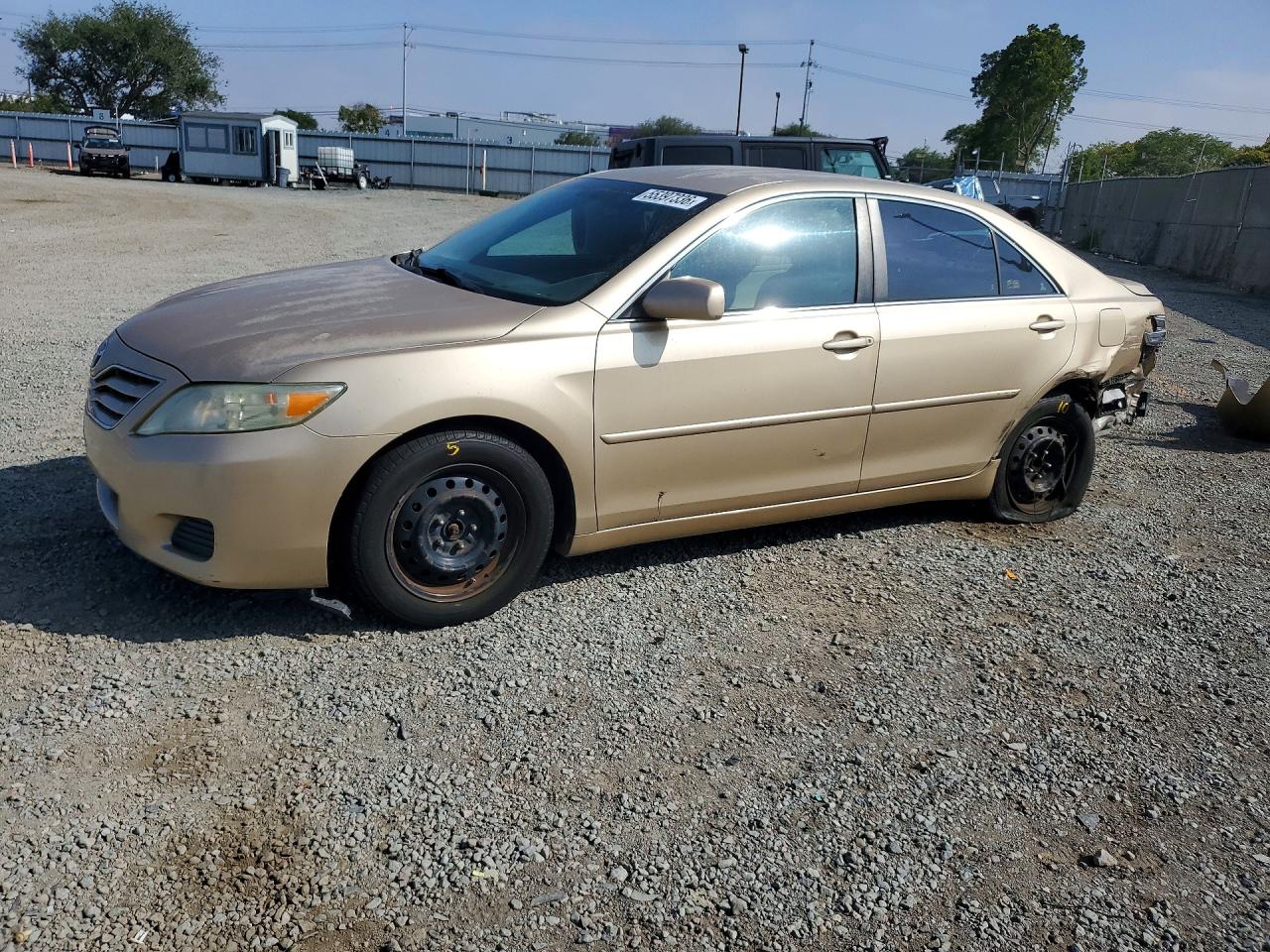 Salvage Toyota Camry Image
