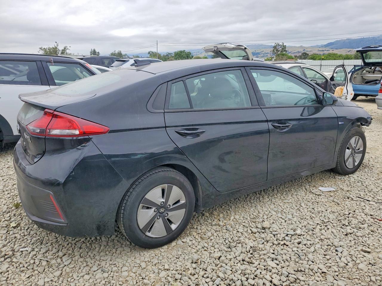 Hyundai Ioniq Blue