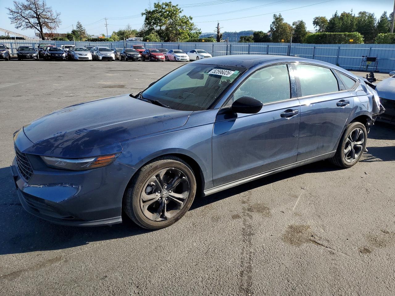 Salvage Honda Accord Image