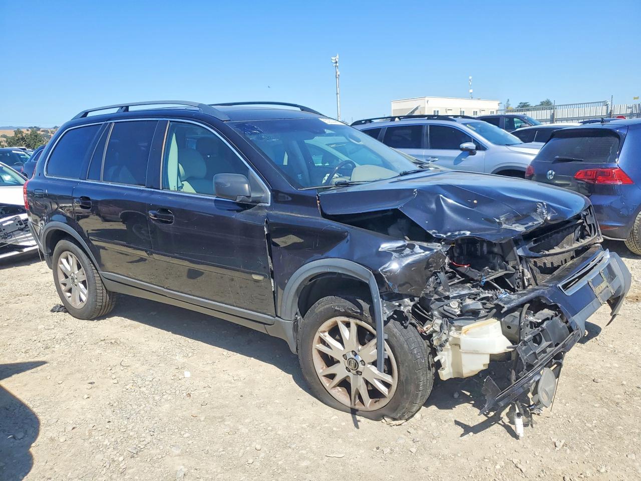 Volvo XC90 V8