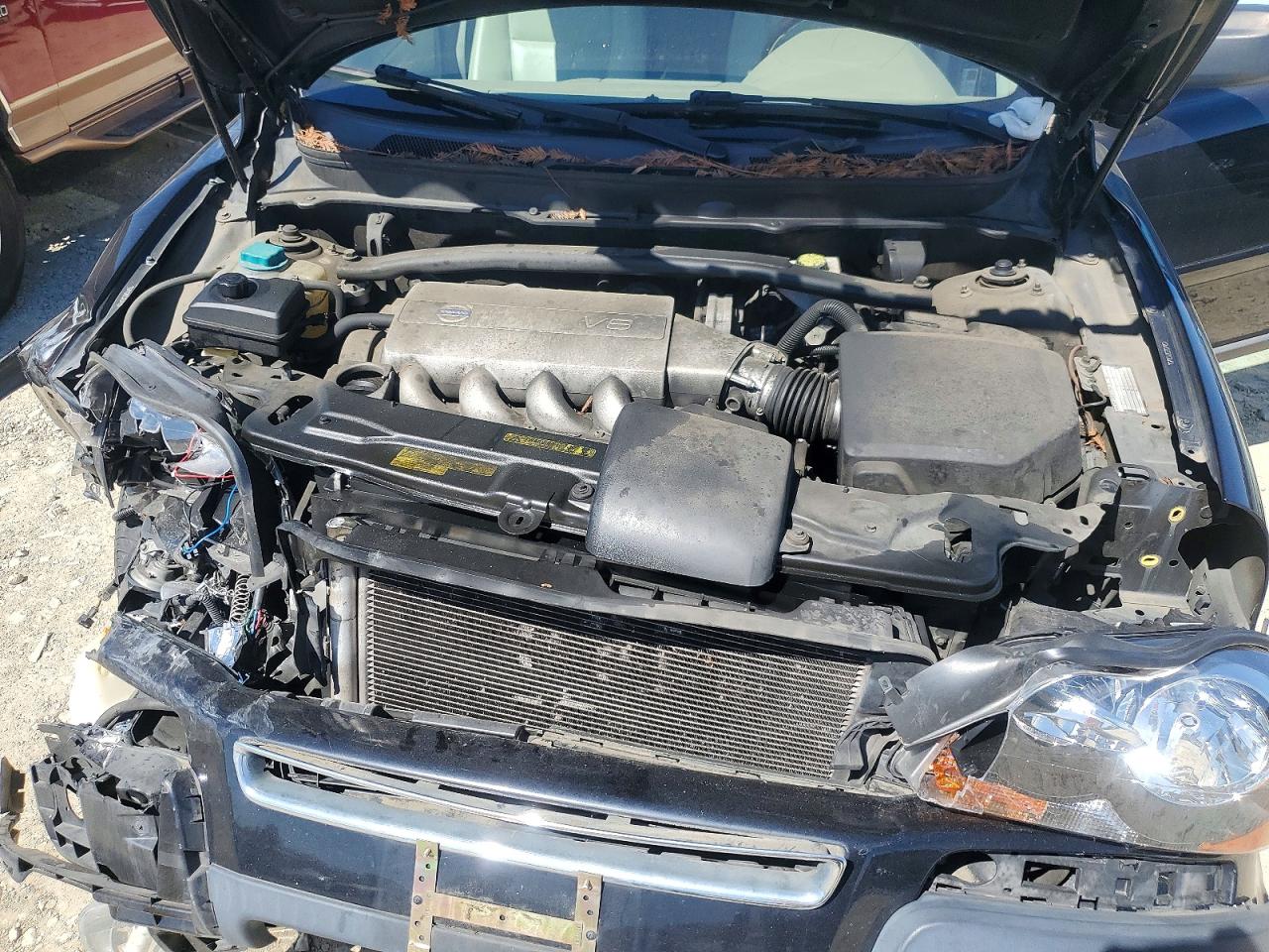 Volvo XC90 V8