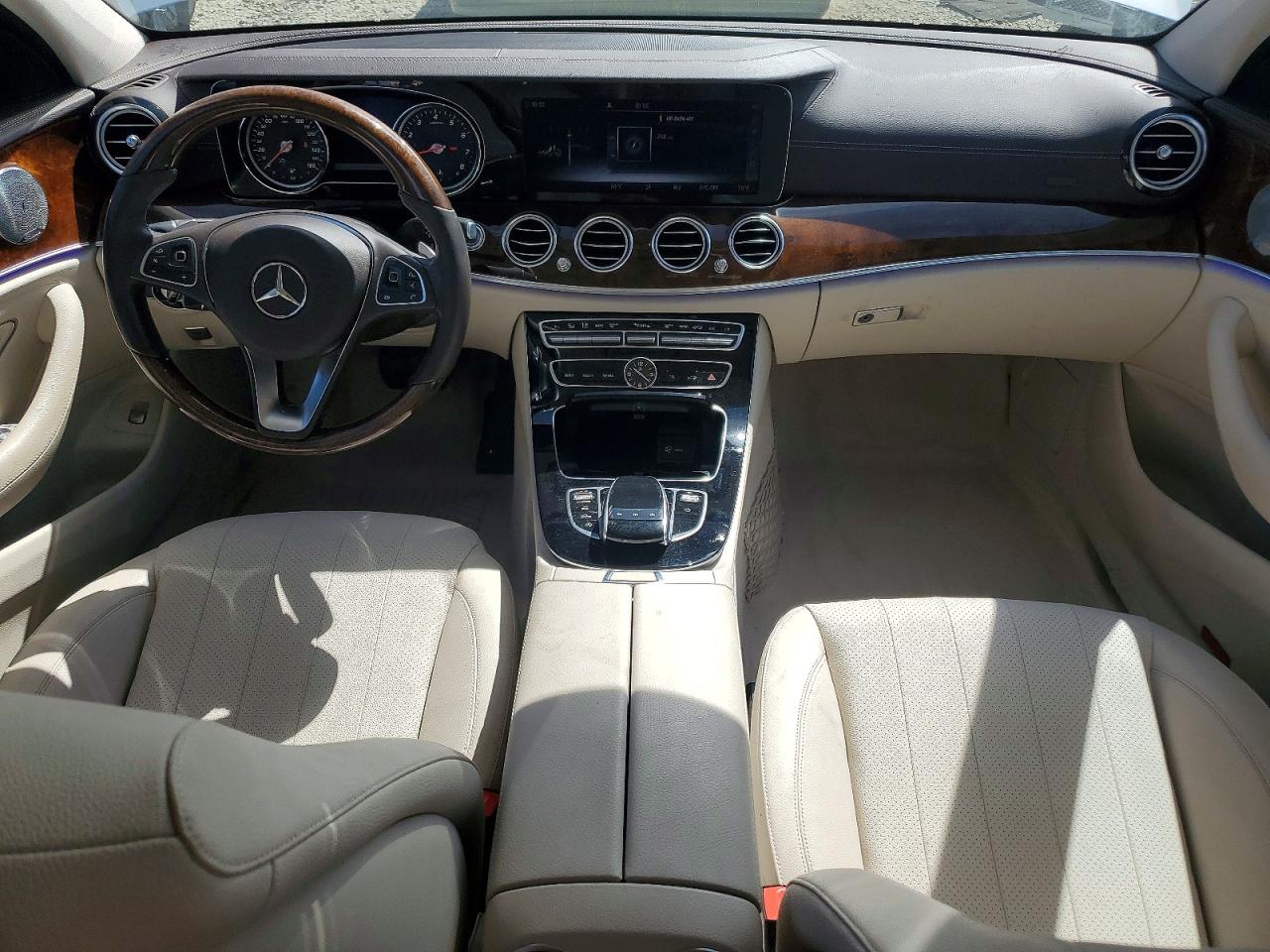 Mercedes-Benz E-Class 300