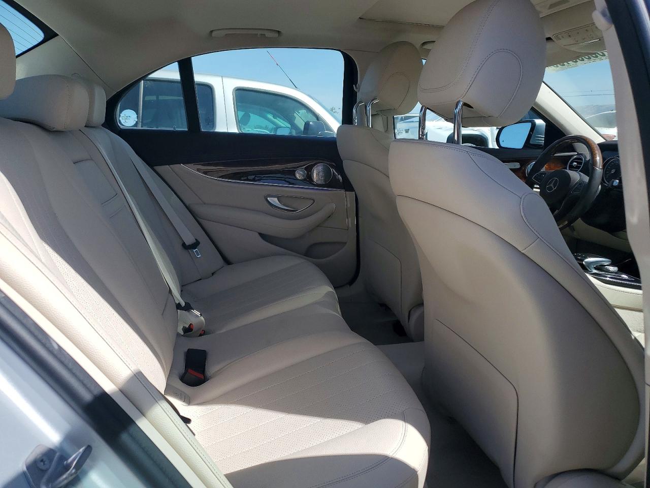 Mercedes-Benz E-Class 300
