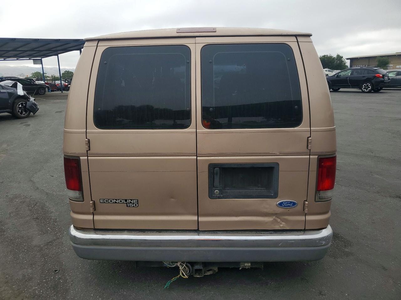 Ford Econoline E150 Van