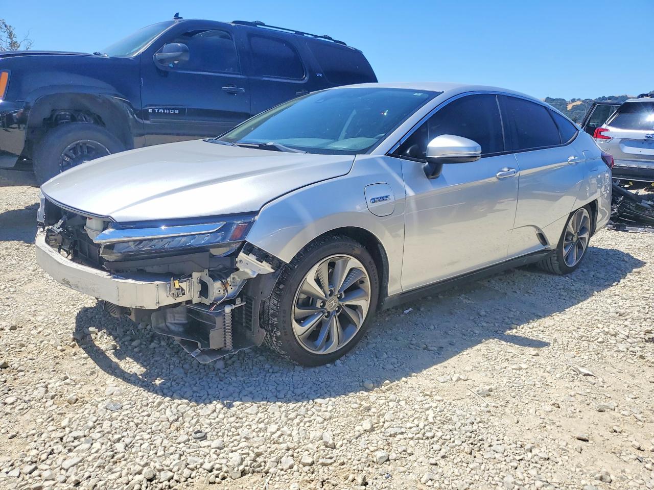 Salvage Honda Clarity Image