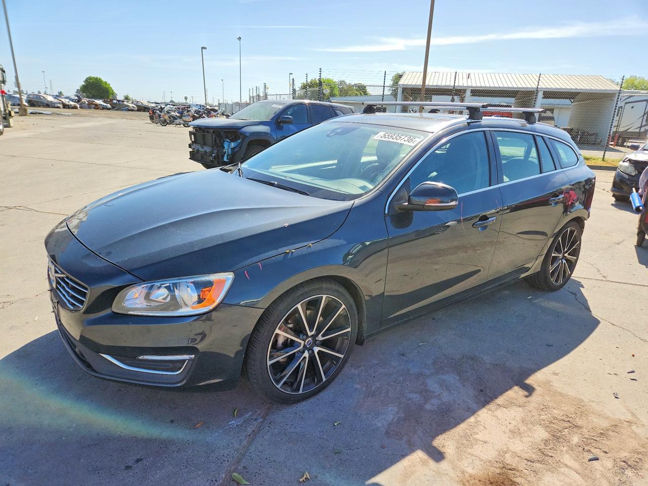 Salvage Volvo V60 Image